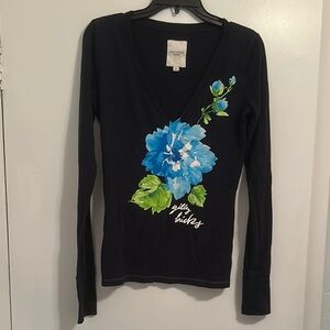 Gilly Hicks Women's dark blue Floral Top